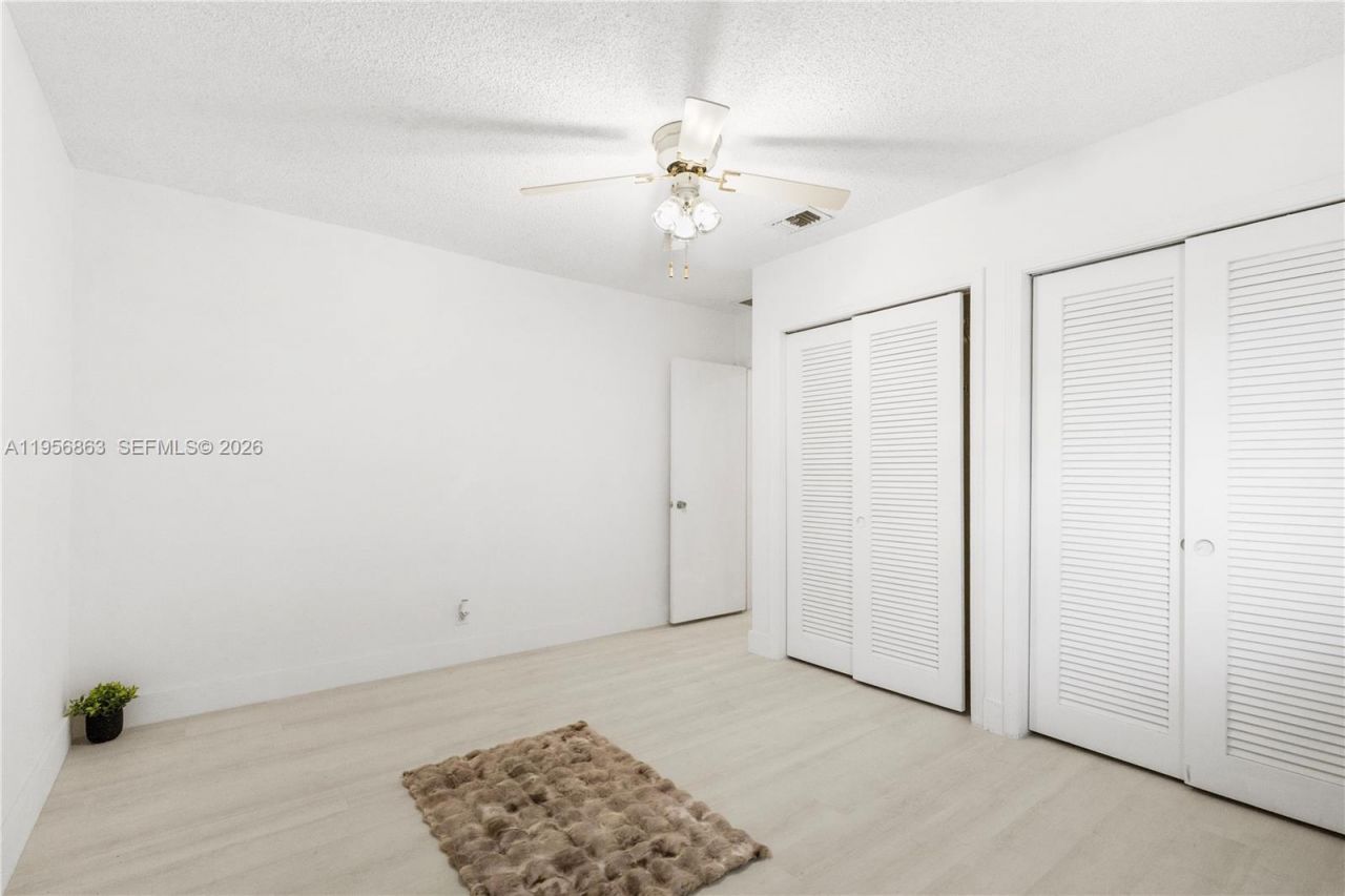5706 NW 81st Ave, Tamarac, FL 33321 Photo