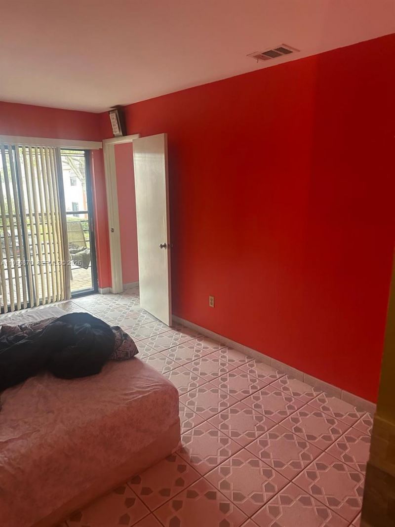 855 NE 209th St , Unit 203-34, Miami, FL 33179 Photo