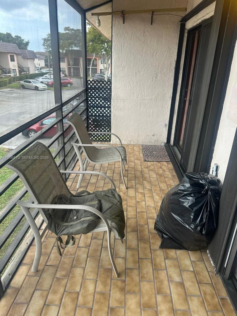 855 NE 209th St , Unit 203-34, Miami, FL 33179 Photo