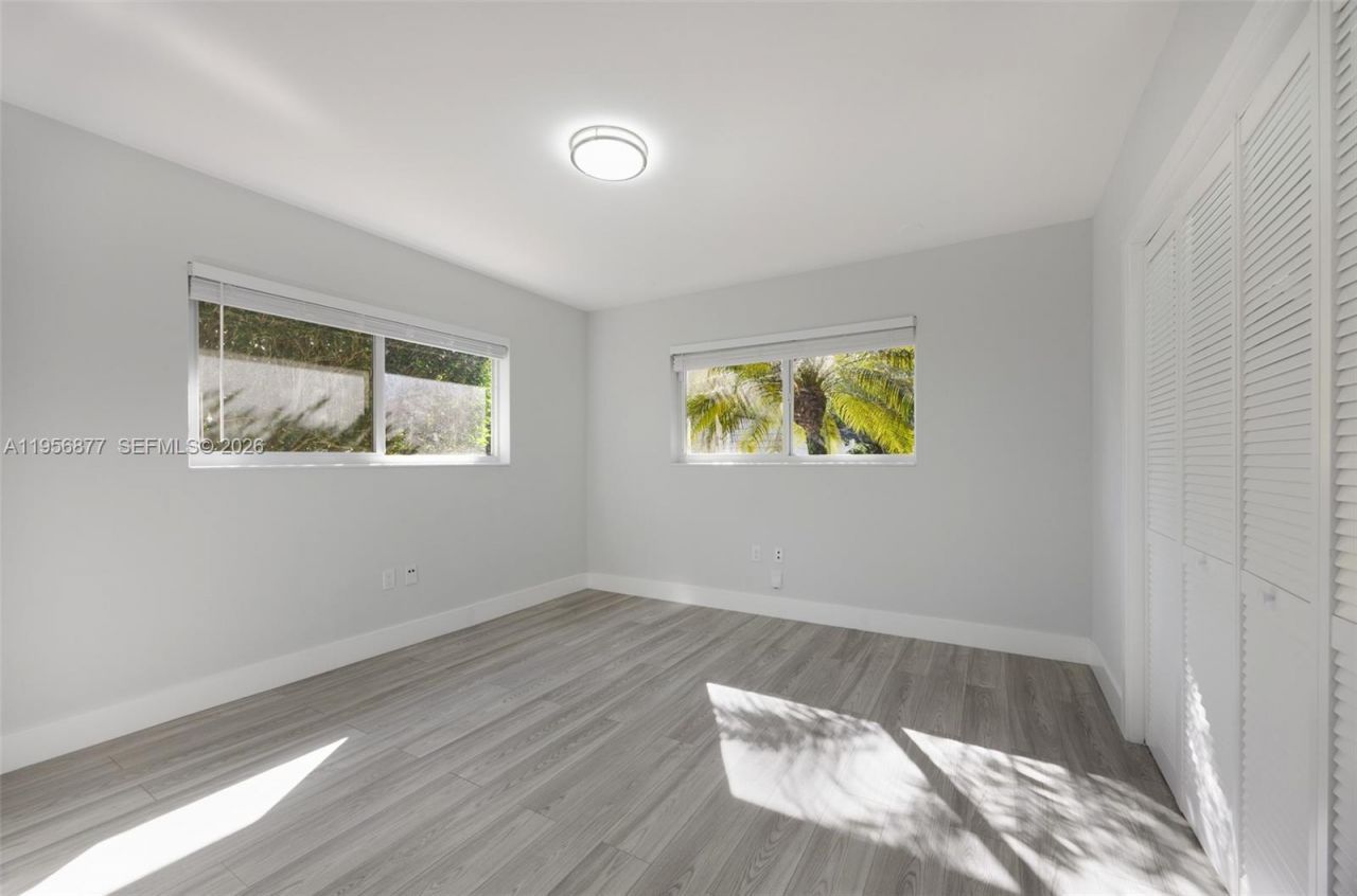 5730 SW 56th Ter, Miami, FL 33143 Photo