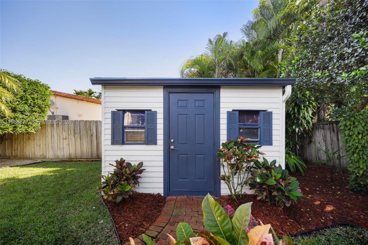 5730 SW 56th Ter, Miami, FL 33143 Photo