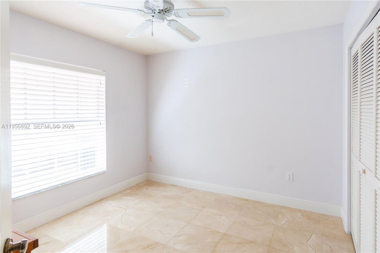 10564 NW 57th St, Doral, FL 33178 Photo