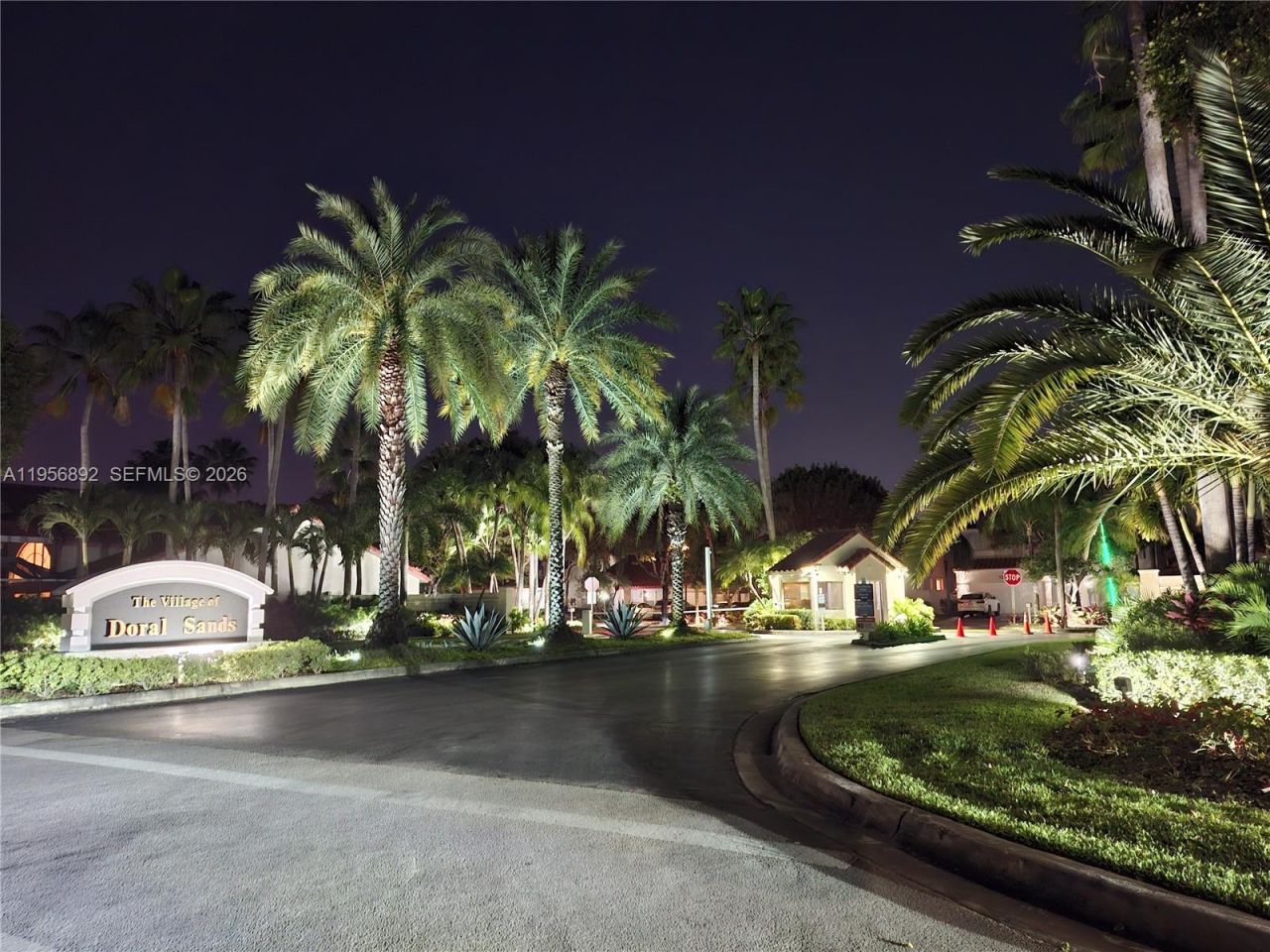 10564 NW 57th St, Doral, FL 33178 Photo