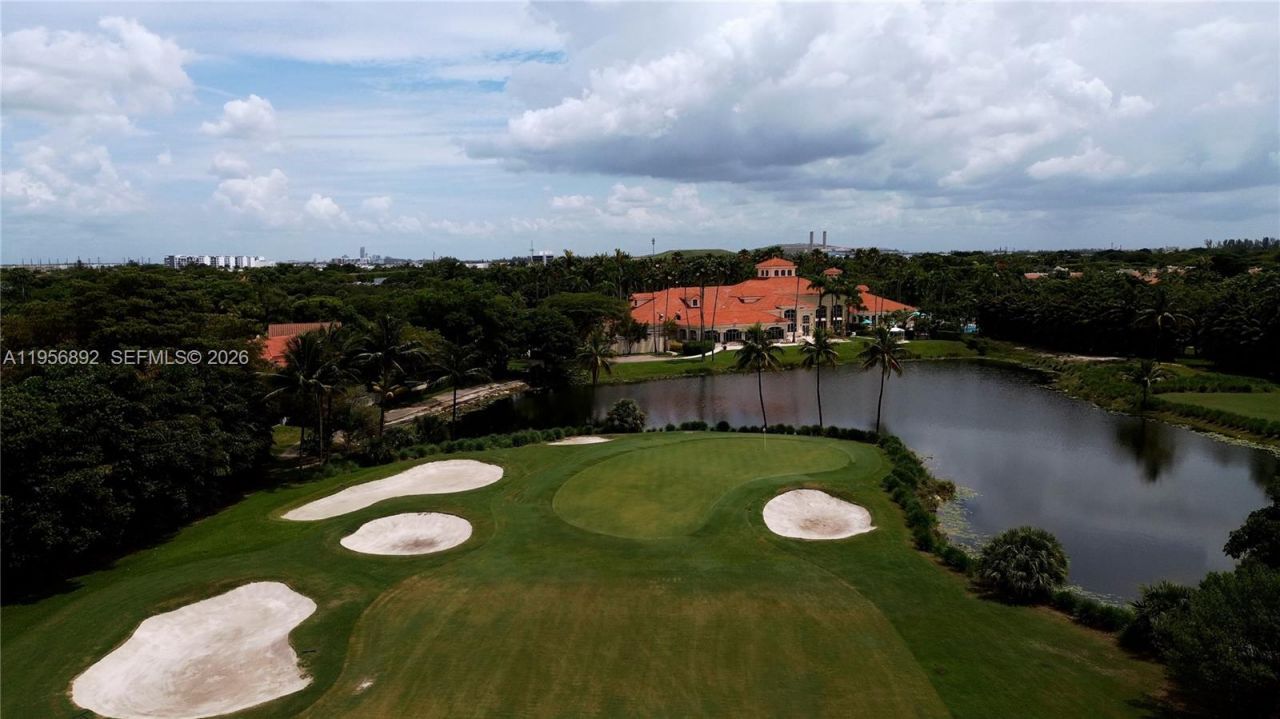 10564 NW 57th St, Doral, FL 33178 Photo