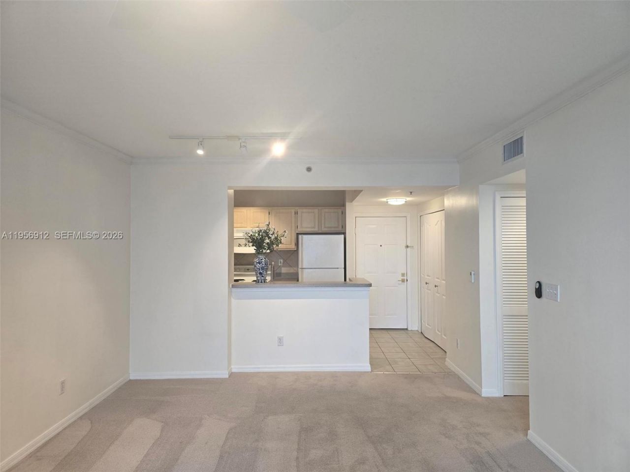 2665 SW 37th Ave, Unit 401, Miami, FL 33133 Photo