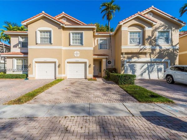 12409 SW 42nd St, Miramar, FL 33027