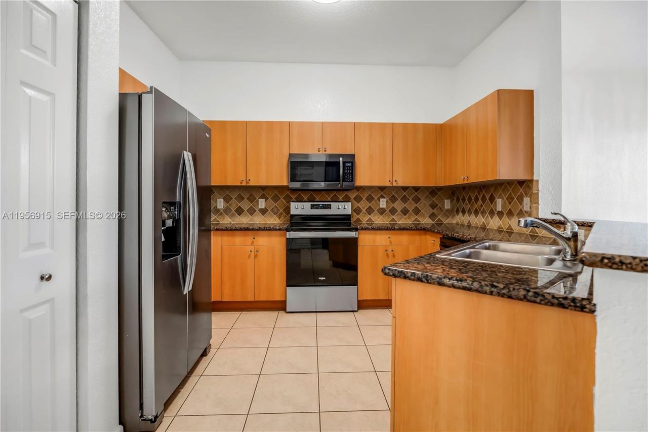 12409 SW 42nd St, Miramar, FL 33027 Photo