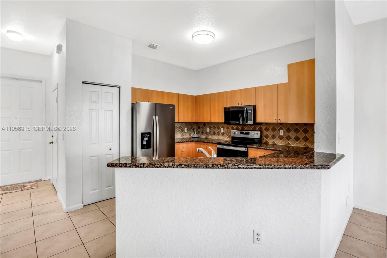 12409 SW 42nd St, Miramar, FL 33027 Photo