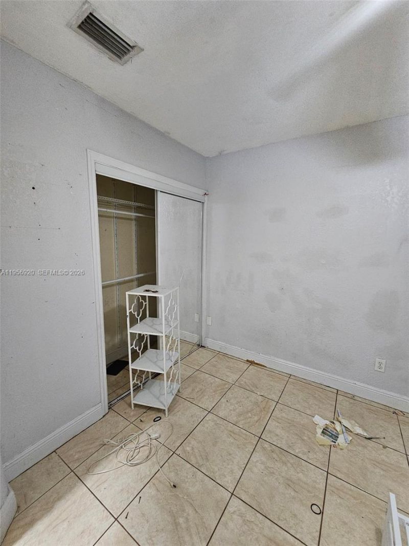 2282 NW 152nd St , Miami Gardens, FL 33054 Photo