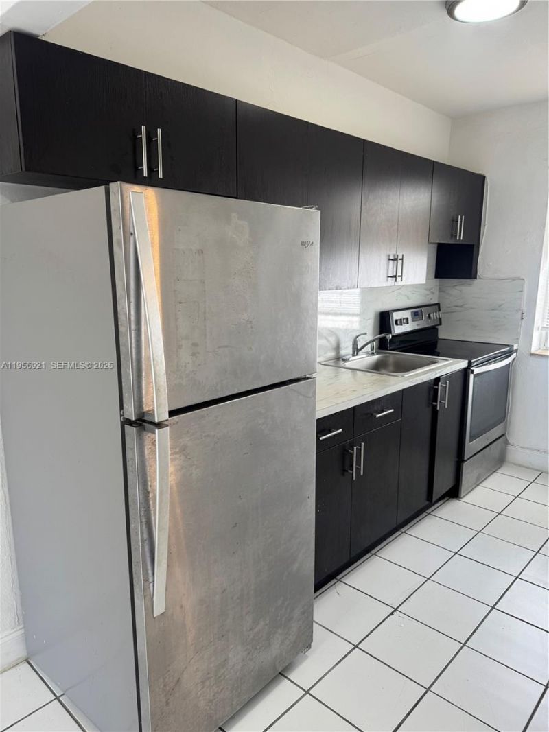 7300 N Harding Ave, Unit 28, Miami Beach, FL 33141 Photo