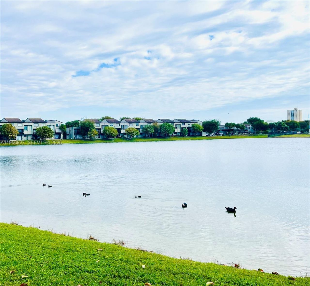 10211 Fontainebleau Blvd, Unit 102, Miami, FL 33172 Photo