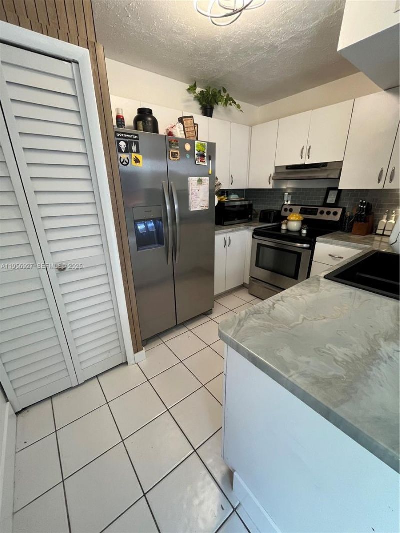 10211 Fontainebleau Blvd, Unit 102, Miami, FL 33172 Photo