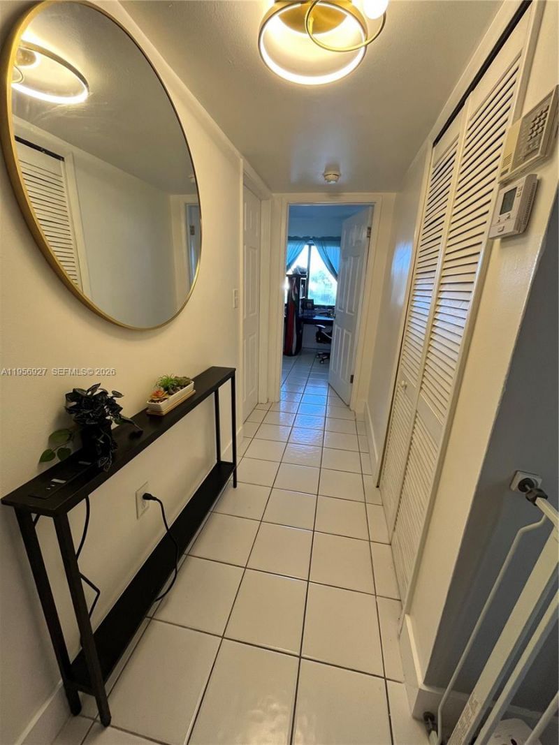 10211 Fontainebleau Blvd, Unit 102, Miami, FL 33172 Photo