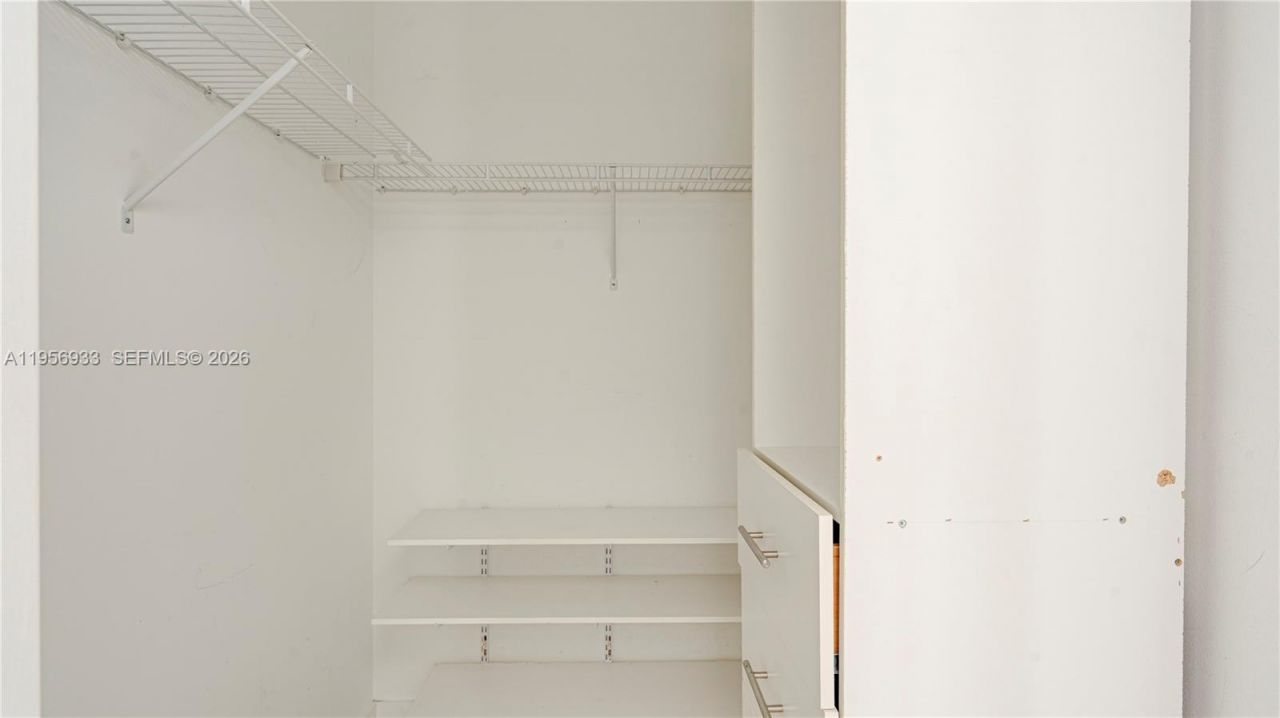 90 SW 3rd St , Unit PH-10, Miami, FL 33130 Photo