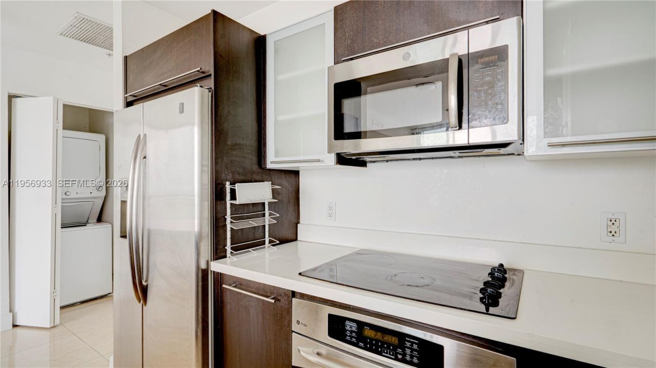 90 SW 3rd St , Unit PH-10, Miami, FL 33130 Photo