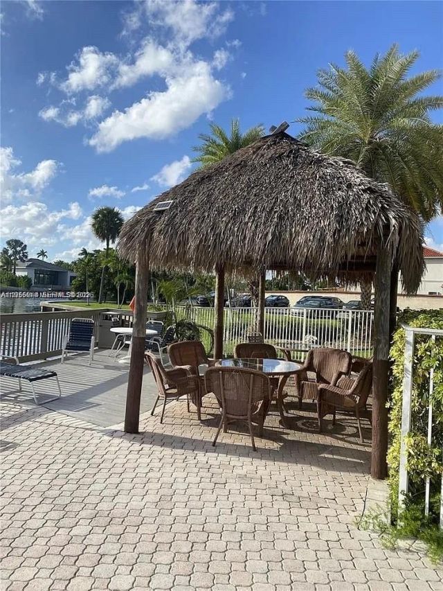 2001 Atlantic Shores Blvd, Unit 409, Hallandale Beach, FL 33009 Photo