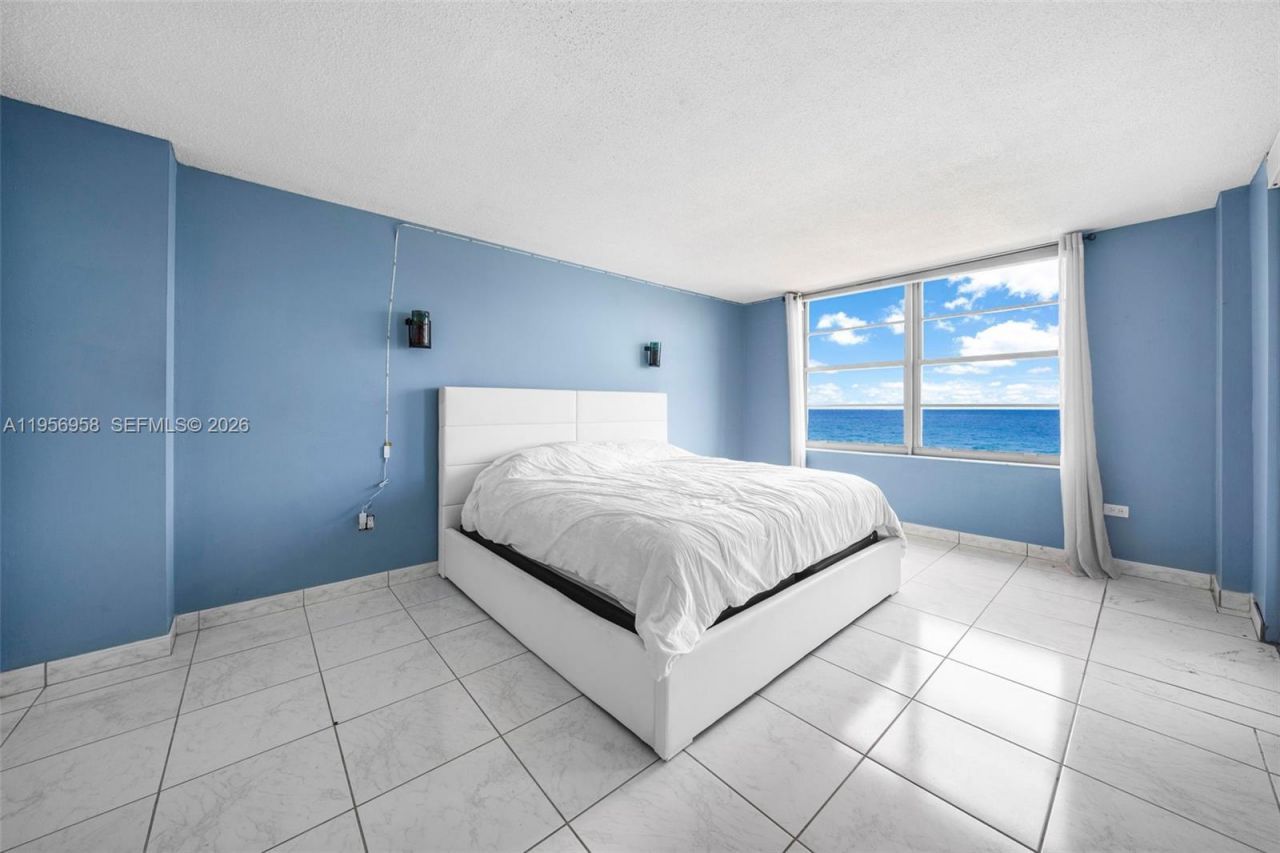 5555 Collins Ave, Unit 6E, Miami Beach, FL 33140 Photo
