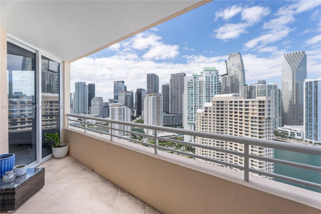808 Brickell Key Dr, Unit 3007, Miami, FL 33131 Photo