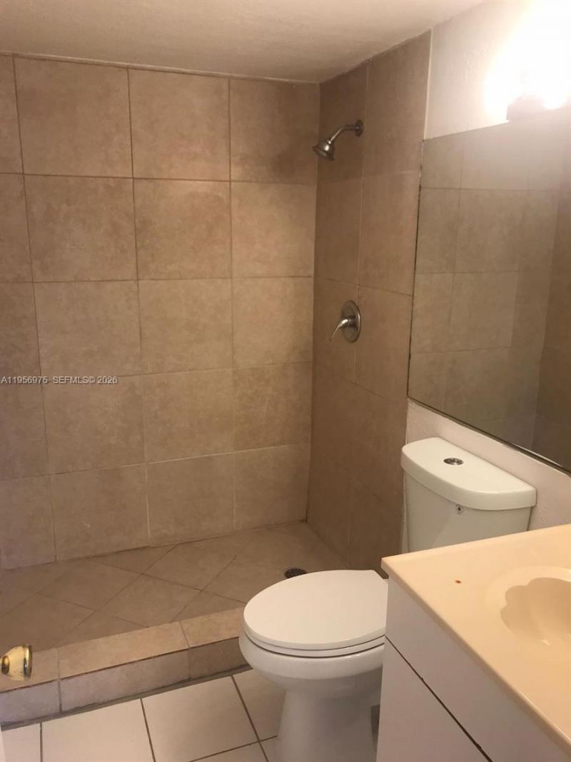 1251 NE 108th St, Unit 102, Miami, FL 33161 Photo