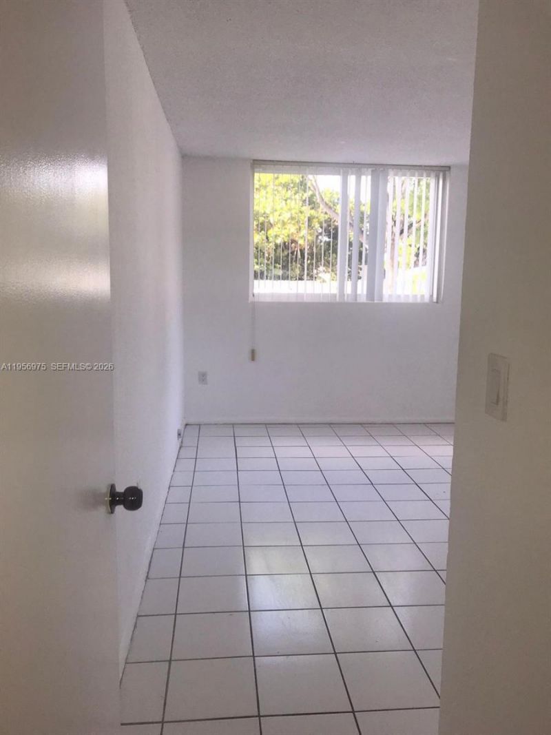 1251 NE 108th St, Unit 102, Miami, FL 33161 Photo
