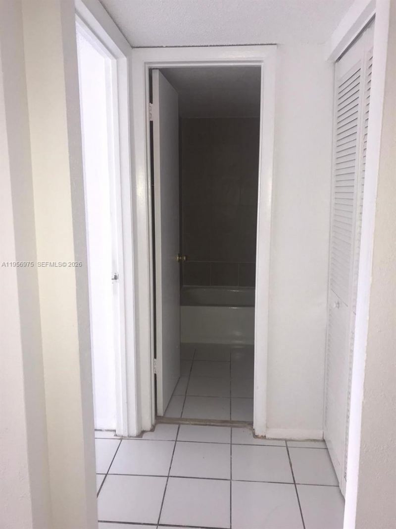 1251 NE 108th St, Unit 102, Miami, FL 33161 Photo