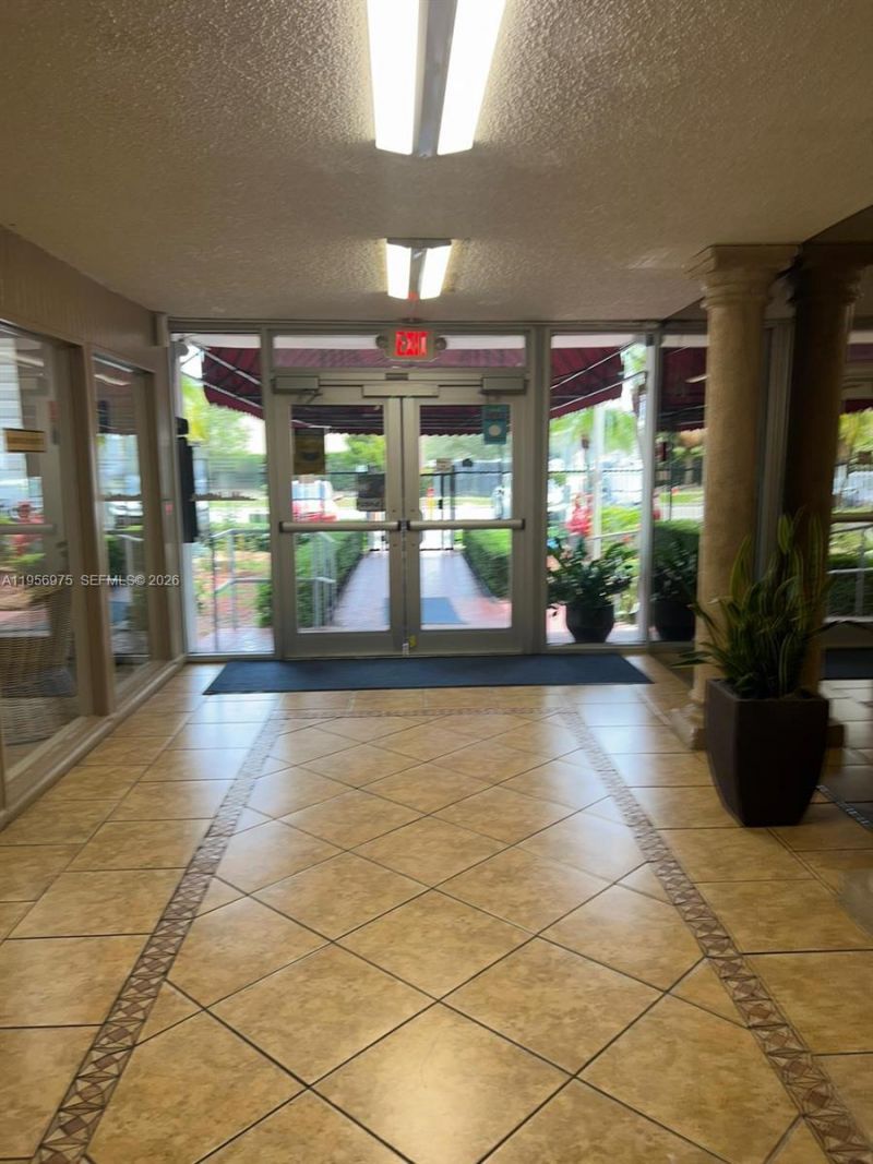 1251 NE 108th St, Unit 102, Miami, FL 33161 Photo