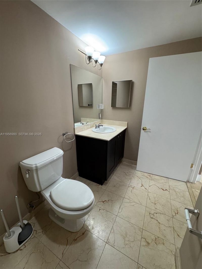 4100 Salzedo St , Unit 505, Coral Gables, FL 33146 Photo