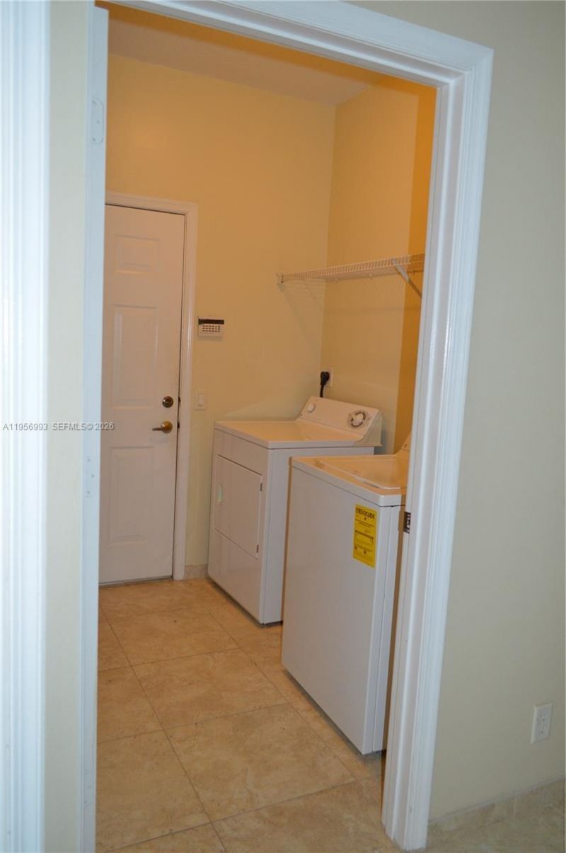 1591 Passion Vine Cir, Unit 10-2, Weston, FL 33326 Photo