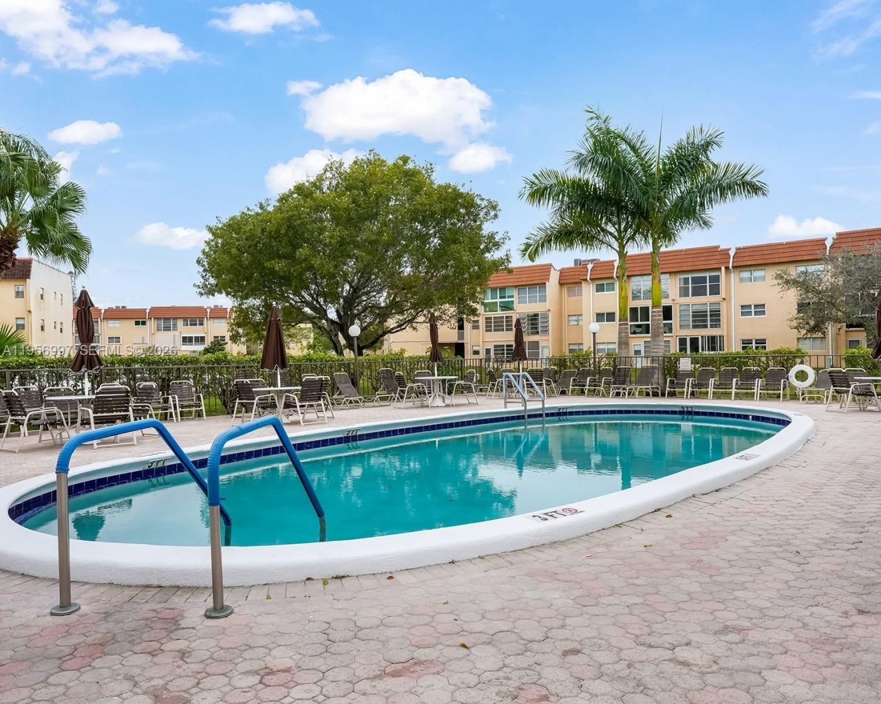 8861 Sunrise Lakes Blvd, Unit 205, Sunrise, FL 33322 Photo