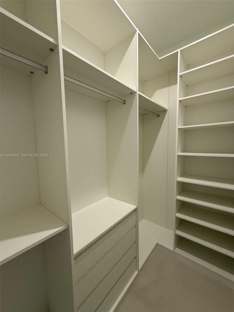 3200 Thomas Ave, Miami, FL 33133 Photo