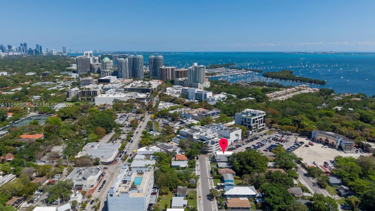 3200 Thomas Ave, Miami, FL 33133 Photo