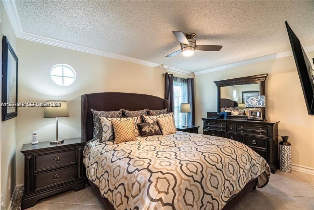 221 Waterside Dr , Unit 221, Hypoluxo, FL 33462 Photo