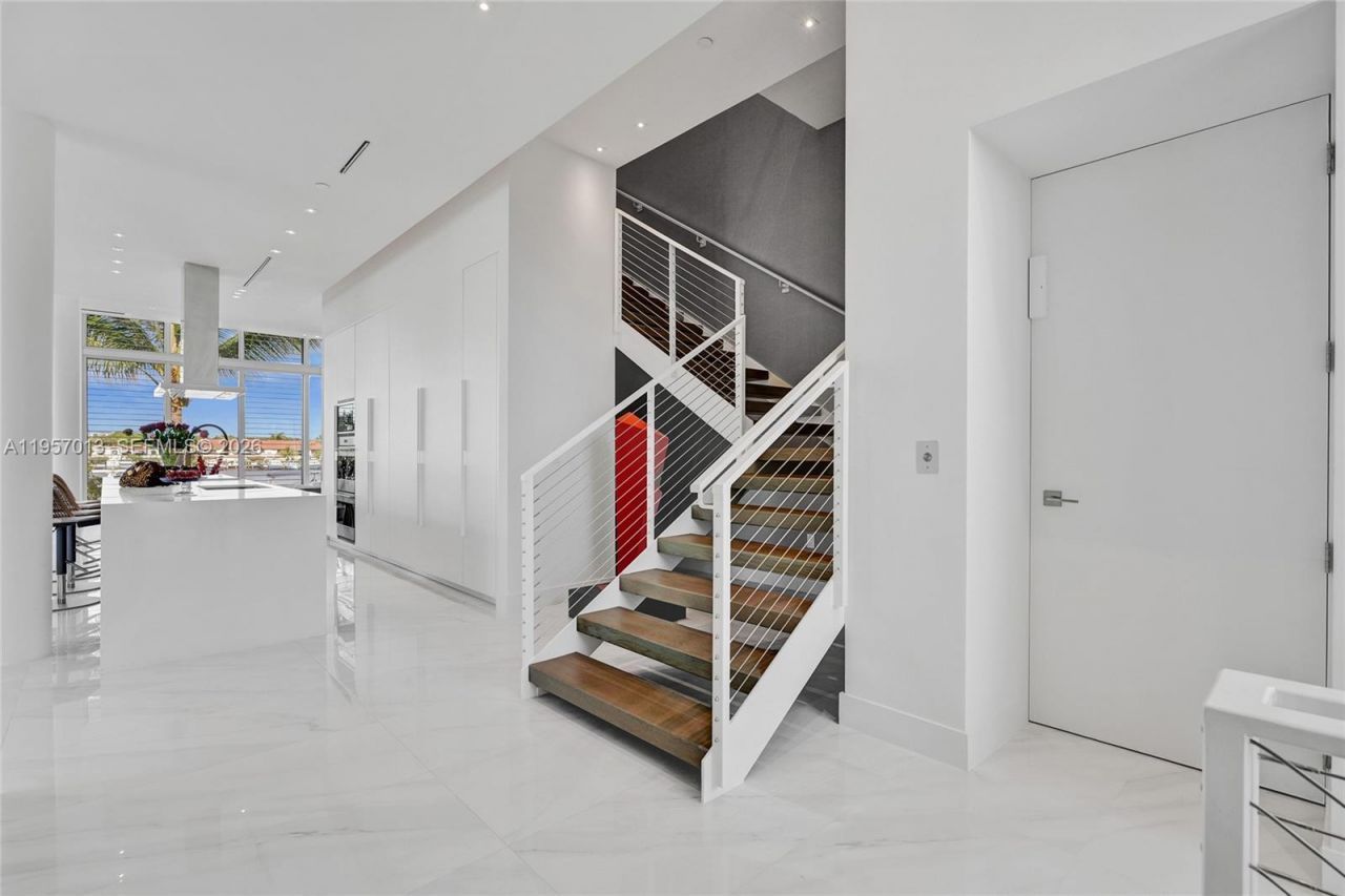 3750 Yacht Club Dr , Unit TH1, Aventura, FL 33180 Photo