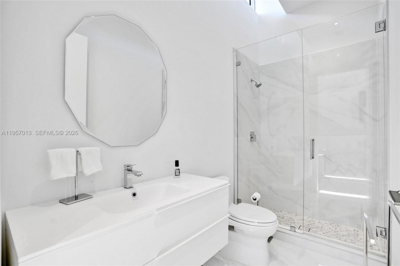 3750 Yacht Club Dr , Unit TH1, Aventura, FL 33180 Photo