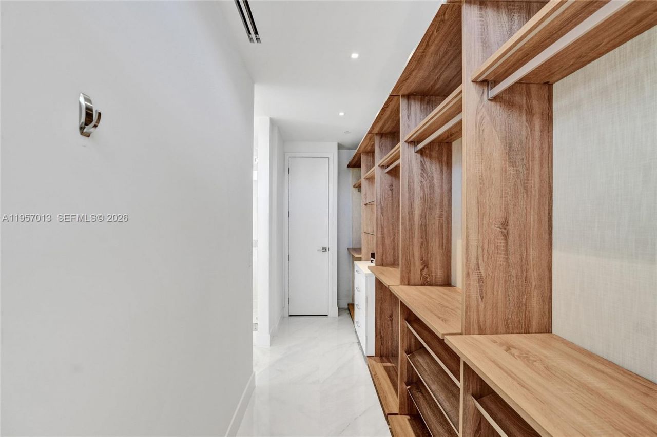 3750 Yacht Club Dr , Unit TH1, Aventura, FL 33180 Photo