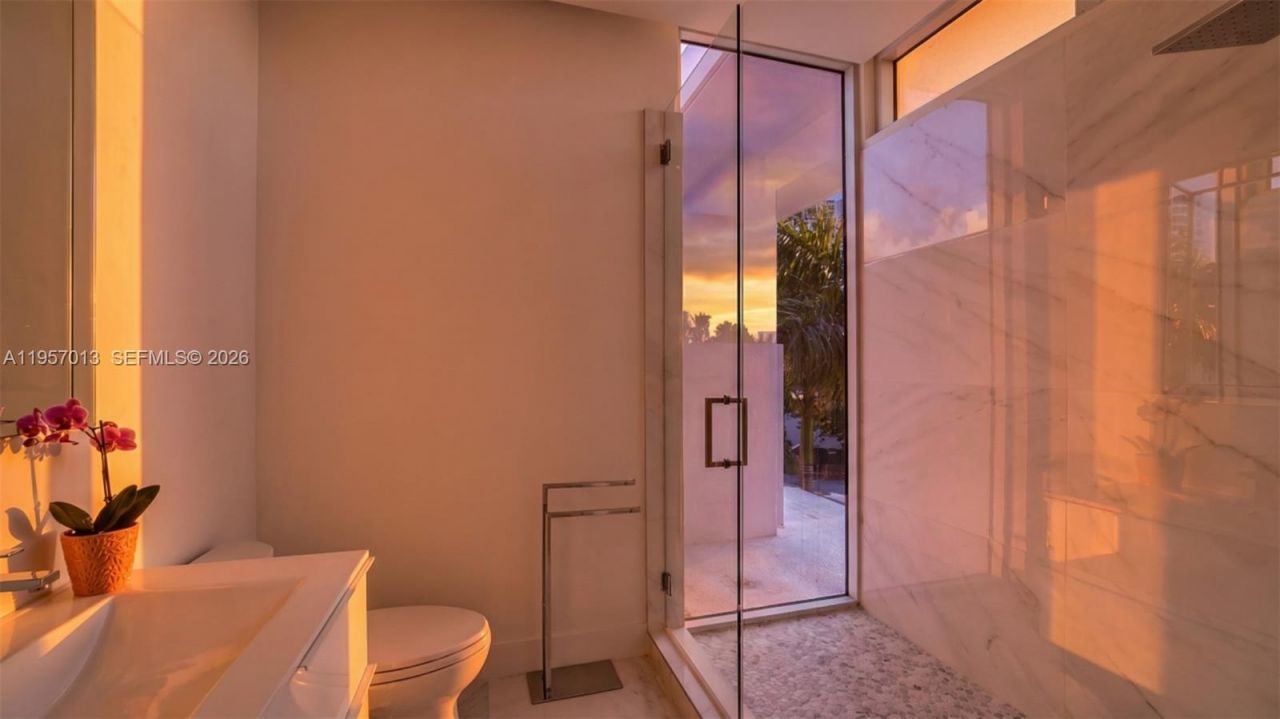 3750 Yacht Club Dr , Unit TH1, Aventura, FL 33180 Photo