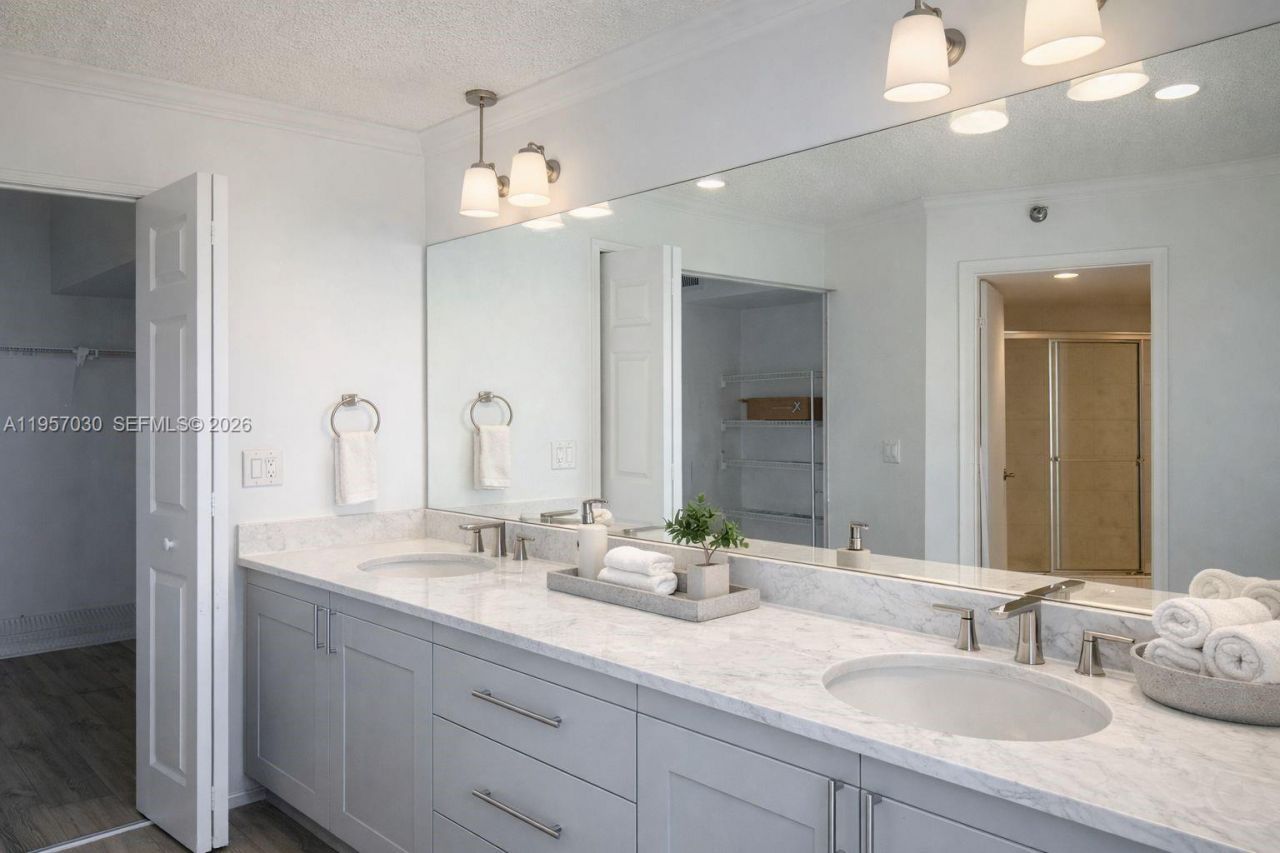 3400 NE 192nd St , Unit 1608, Aventura, FL 33180 Photo