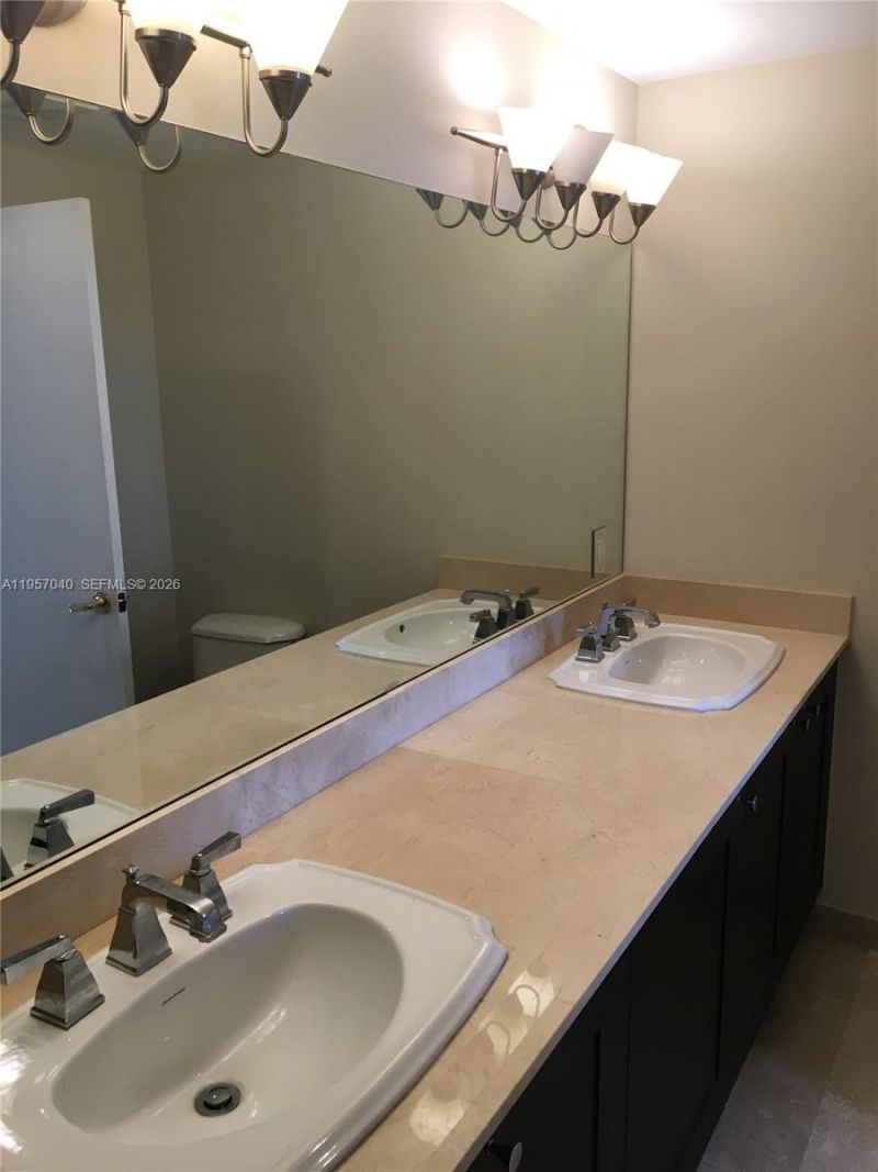 4100 Salzedo St, Unit 808, Coral Gables, FL 33146 Photo