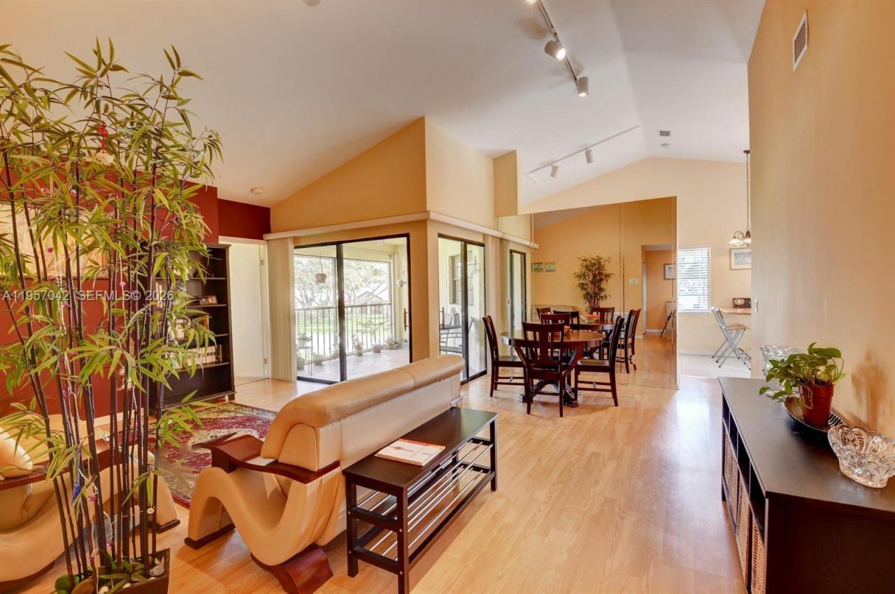 6027 Parkwalk Dr, Boynton Beach, FL 33472 Photo