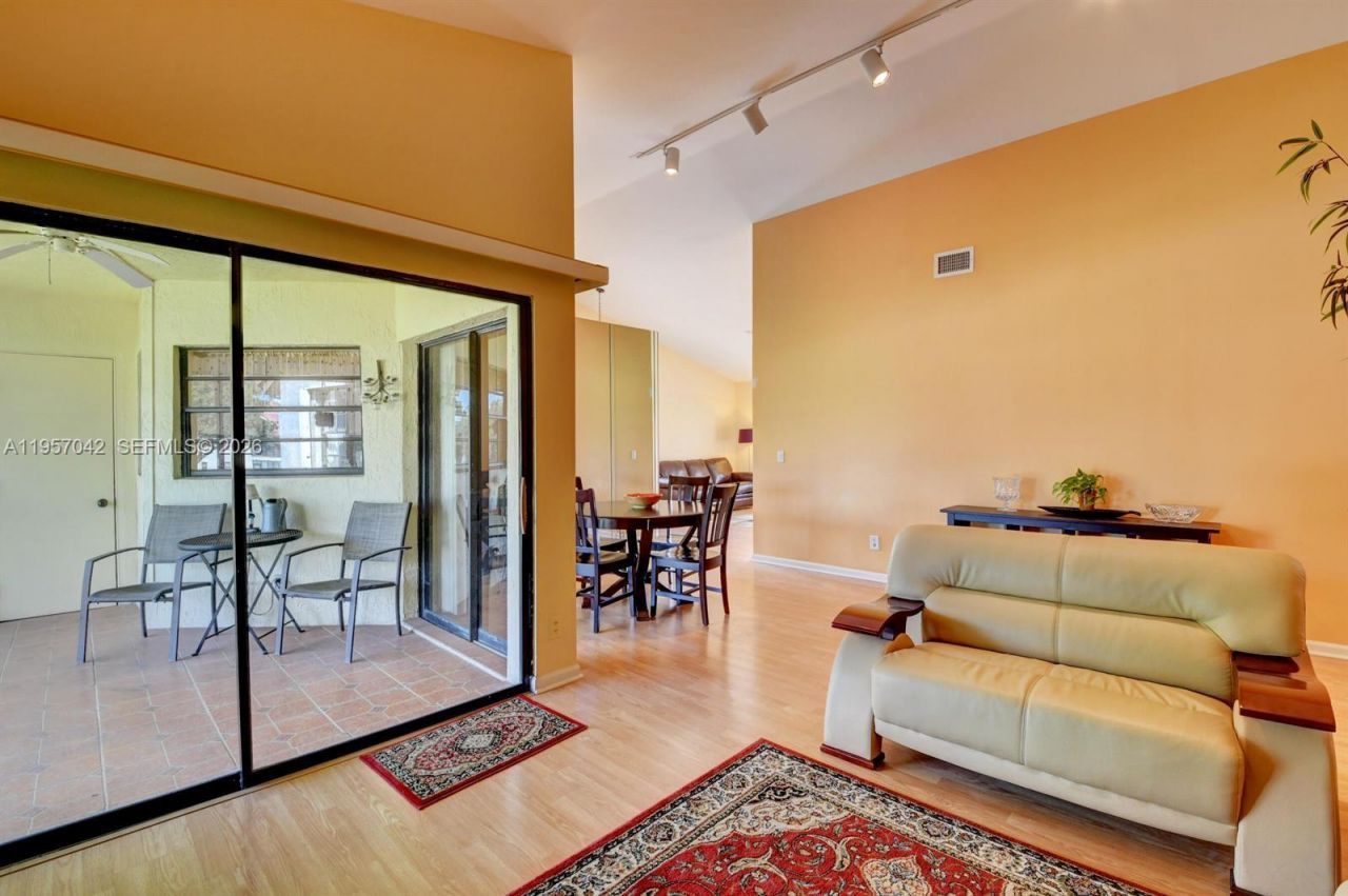 6027 Parkwalk Dr, Boynton Beach, FL 33472 Photo