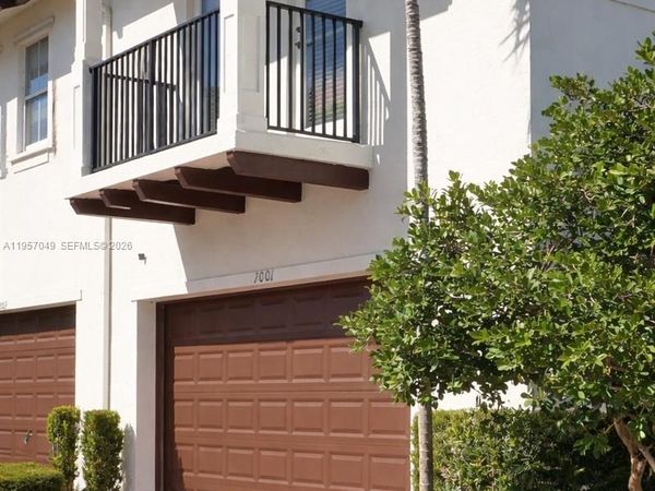 4760 Mimosa Pl , Unit 1001, Coconut Creek, FL 33073