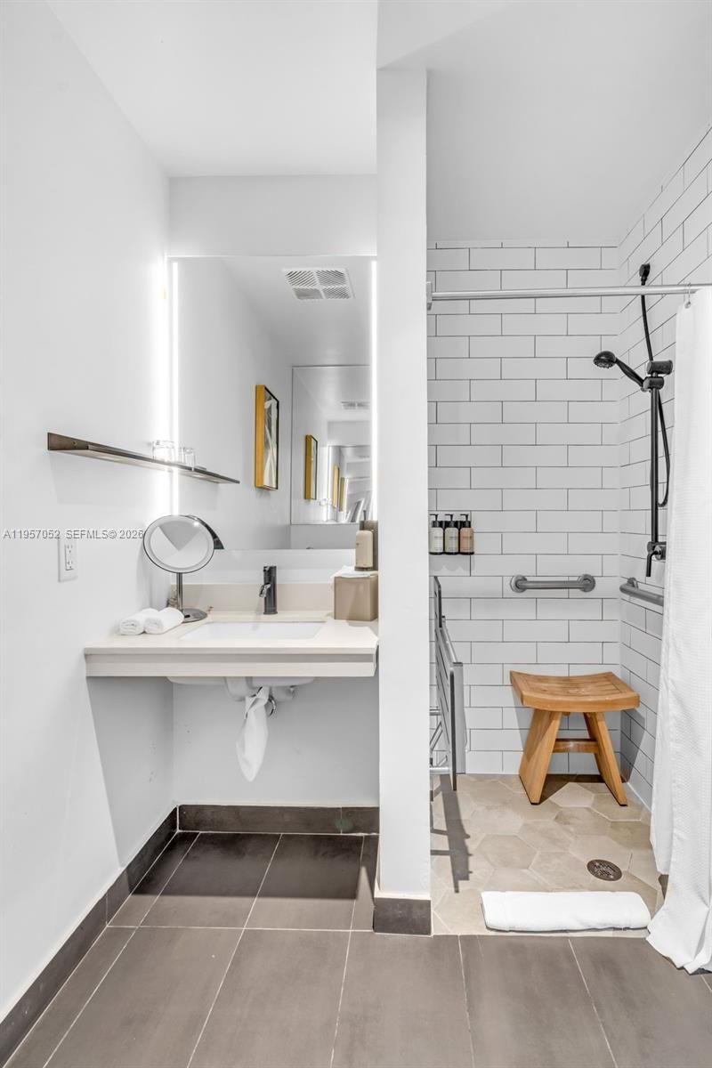 Please Call For Address, Unit 4115, Miami, FL 33132 Photo