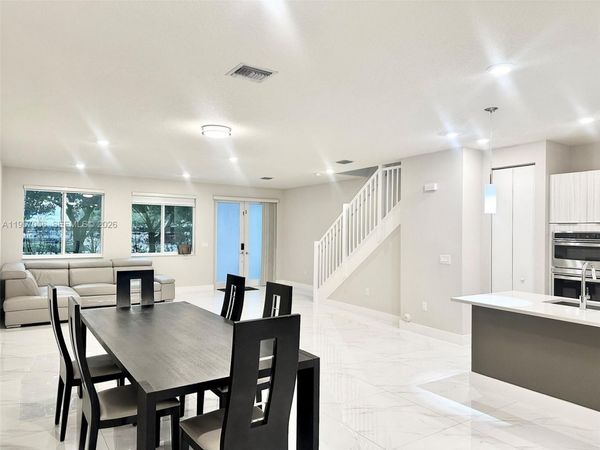 10420 NW 67th St, Unit 10420, Doral, FL 33178