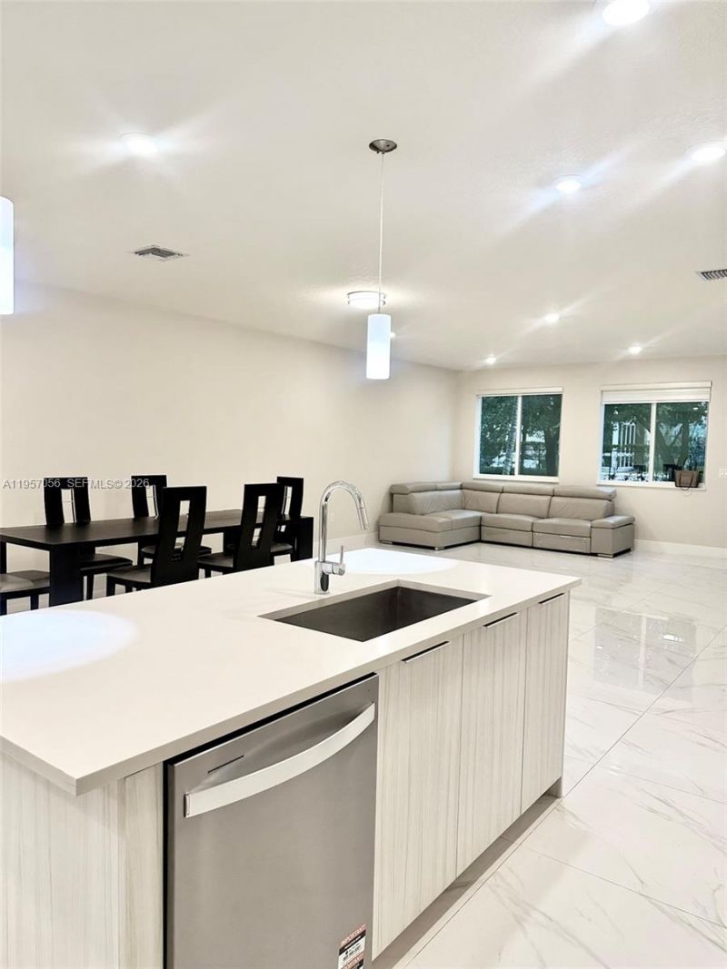 10420 NW 67th St, Unit 10420, Doral, FL 33178 Photo