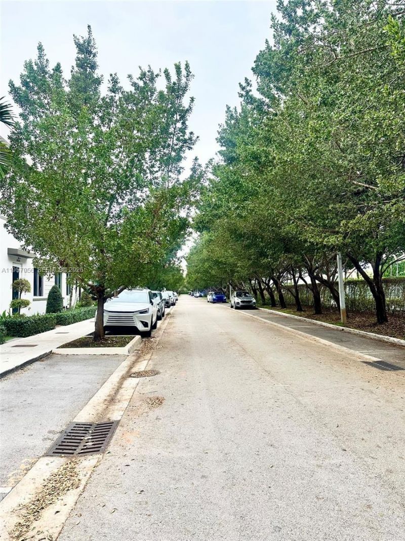 10420 NW 67th St, Unit 10420, Doral, FL 33178 Photo