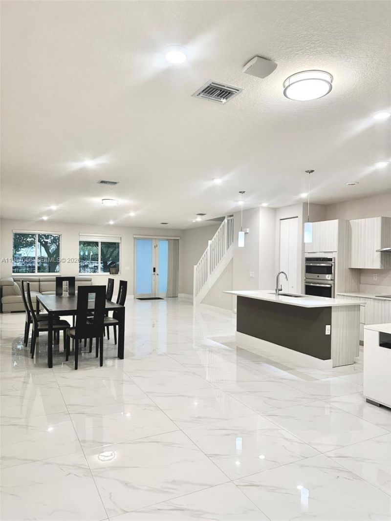 10420 NW 67th St, Unit 10420, Doral, FL 33178 Photo