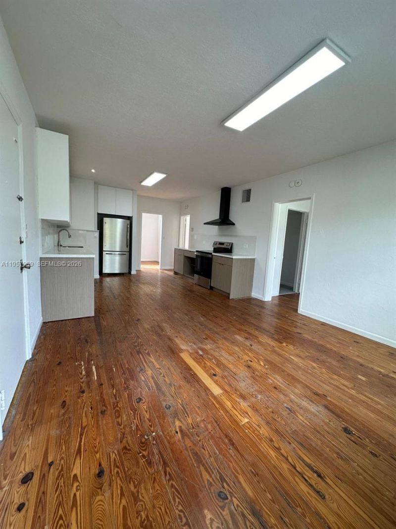 1289 Marseille Dr, Unit 50, Miami Beach, FL 33141 Photo