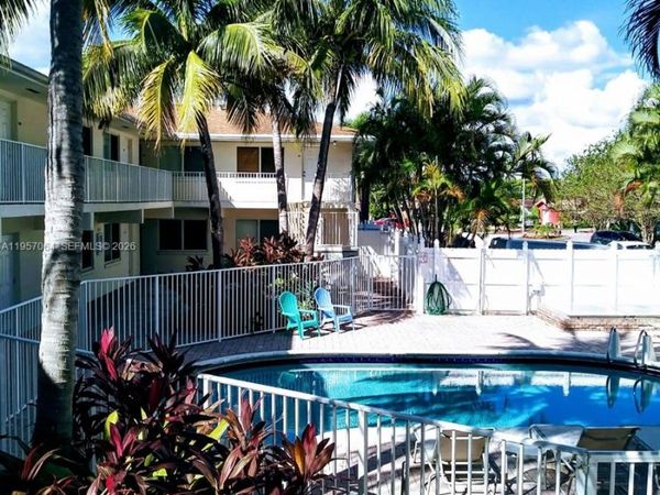 1878 NE 46th St , Unit C4, Fort Lauderdale, FL 33308