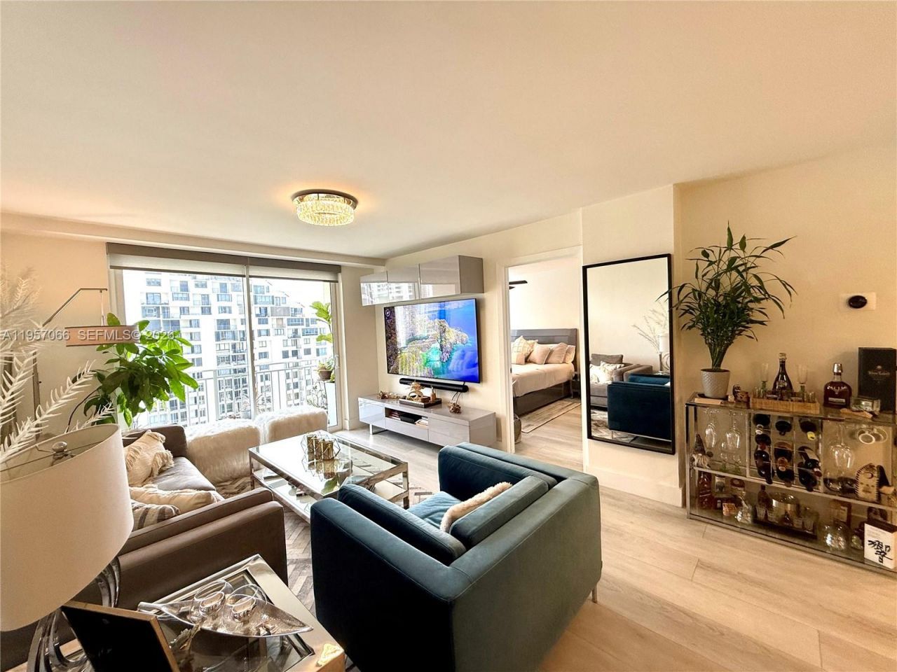 770 Claughton Island Dr , Unit 1503, Miami, FL 33131 Photo