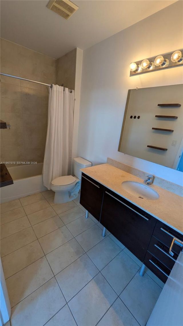 1900 N Bayshore Dr , Unit 505, Miami, FL 33132 Photo